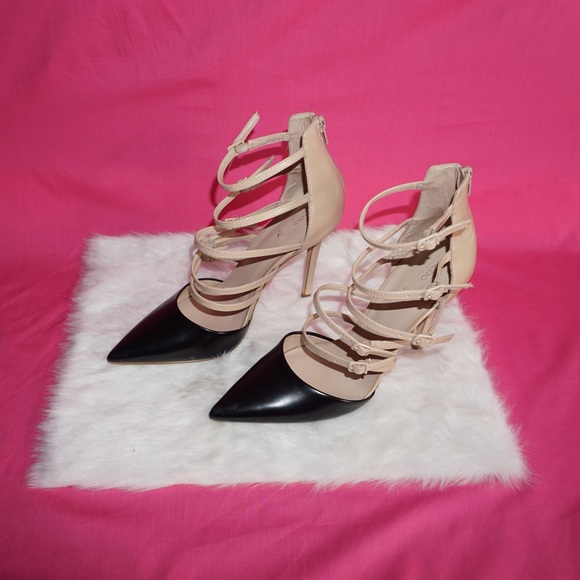 Pointed toe black & nude heel - Picture 4 of 7